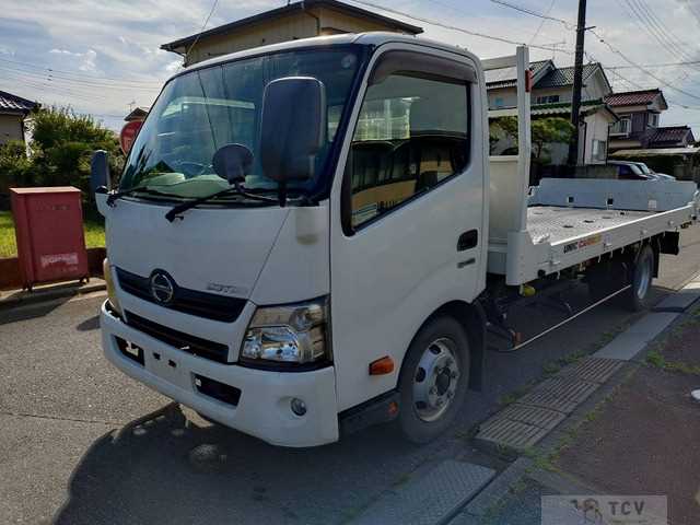 2012 Hino Dutro