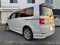 2014 Mitsubishi Delica D5