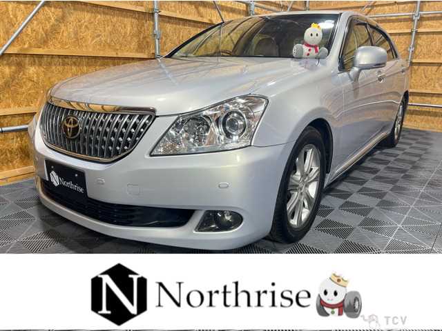 2013 Toyota Crown Majesta