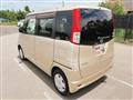 2012 Nissan ROOX