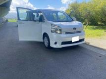 2010 Toyota Voxy