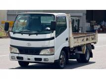 2003 Toyota Dyna Truck