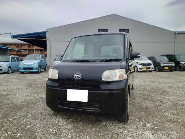 2011 Daihatsu Tanto