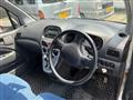 2004 Daihatsu MAX