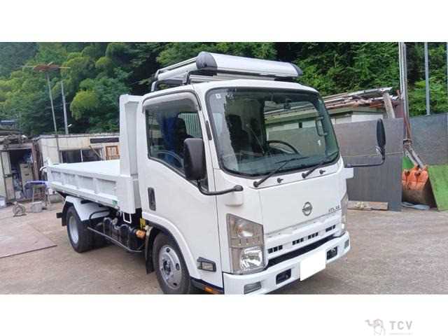 2010 Nissan Atlas
