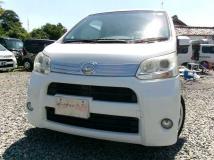 2011 Daihatsu Move Custom