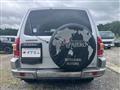 2000 Mitsubishi Pajero