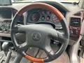 2000 Mitsubishi Pajero