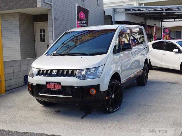 2017 Mitsubishi Delica D5