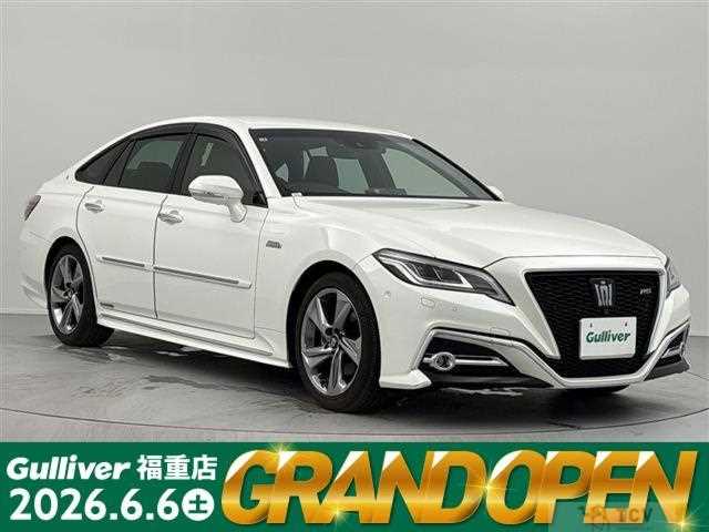 2019 Toyota Crown Hybrid