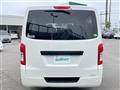 2021 Nissan NV350 Caravan