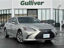 2019 Lexus ES