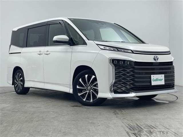 2023 Toyota Voxy