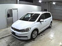2018 Volkswagen Golf Touran
