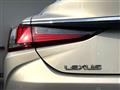 2019 Lexus ES