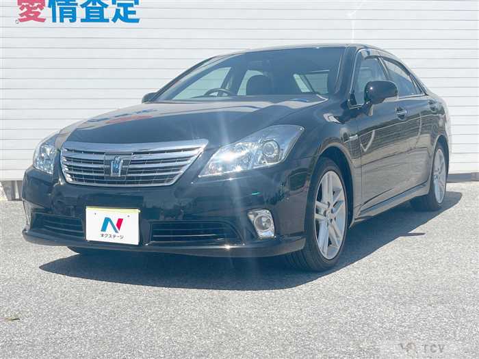 2010 Toyota Crown Hybrid