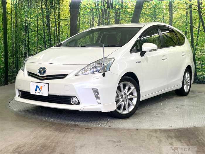 2013 Toyota PRIUS α