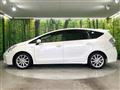 2013 Toyota PRIUS α