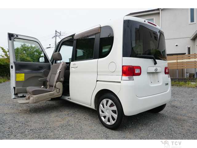 2011 Daihatsu Tanto