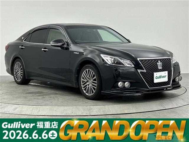 2014 Toyota Crown Hybrid