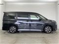 2022 Toyota Voxy