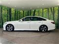 2018 Toyota Crown Hybrid