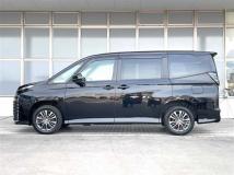2022 Toyota Voxy