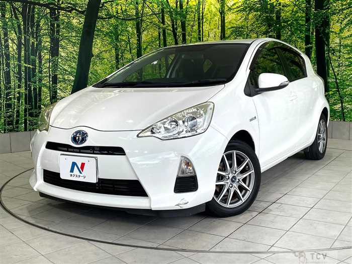 2012 Toyota AQUA