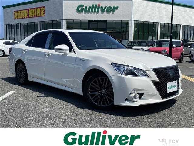 2014 Toyota Crown Hybrid