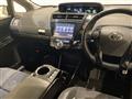 2015 Toyota PRIUS α