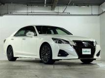 2017 Toyota Crown Hybrid