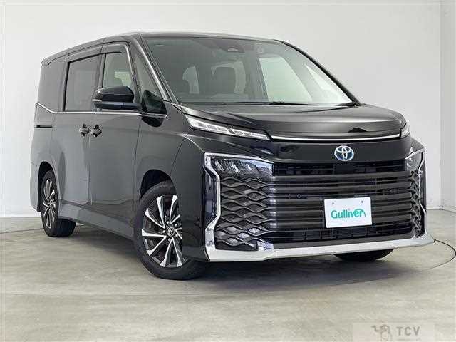 2023 Toyota Voxy
