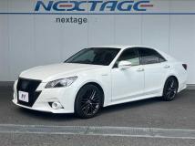 2015 Toyota Crown Hybrid