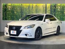 2015 Toyota Crown Hybrid
