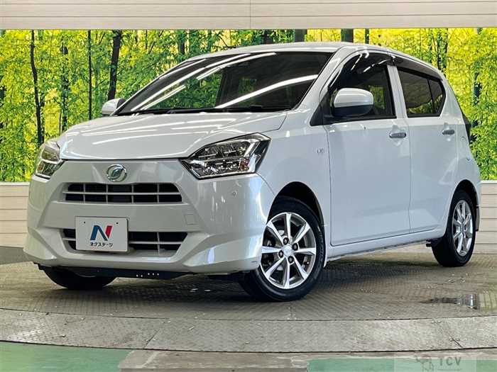 2017 Daihatsu Mira Es