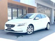 2018 Volvo V40