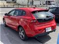 2017 Volvo V40
