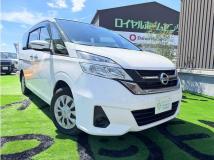 2017 Nissan Serena