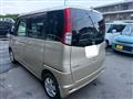 2012 Nissan ROOX