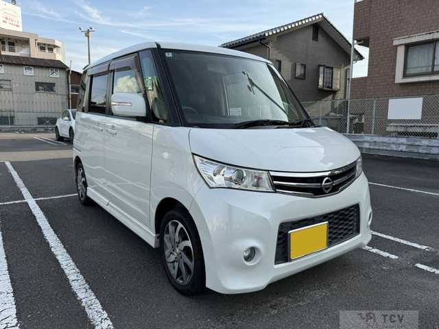 2012 Nissan ROOX