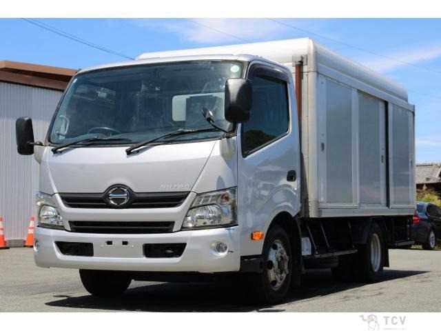 2015 Hino Dutro