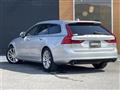 2017 Volvo V90