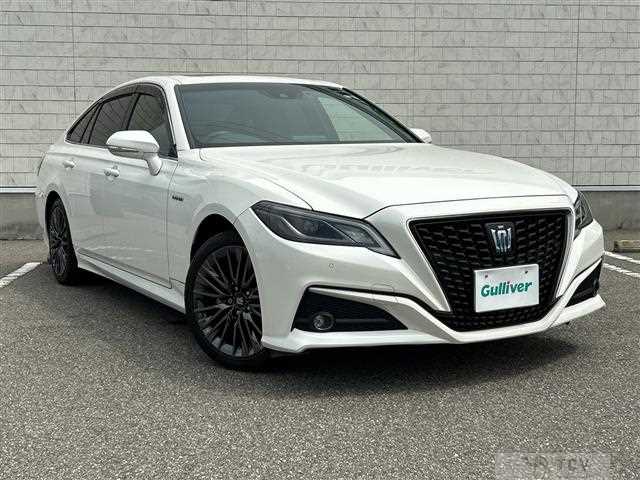 2019 Toyota Crown Hybrid