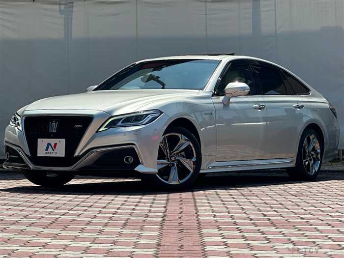 2018 Toyota Crown Hybrid