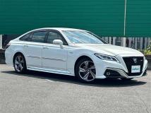 2019 Toyota Crown Hybrid