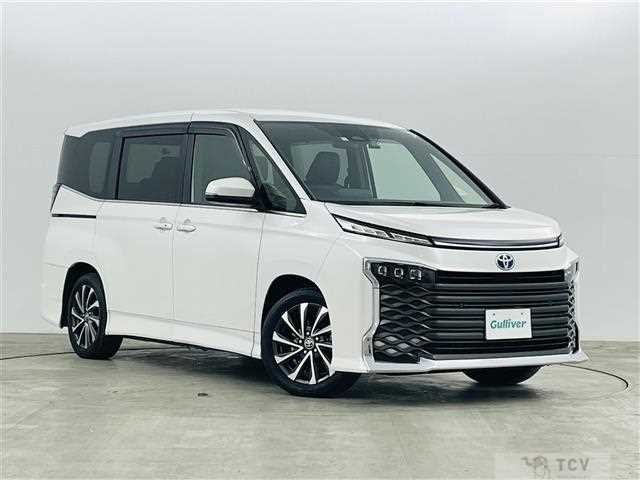 2023 Toyota Voxy