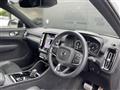 2022 Volvo XC40