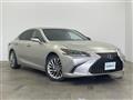 2019 Lexus ES