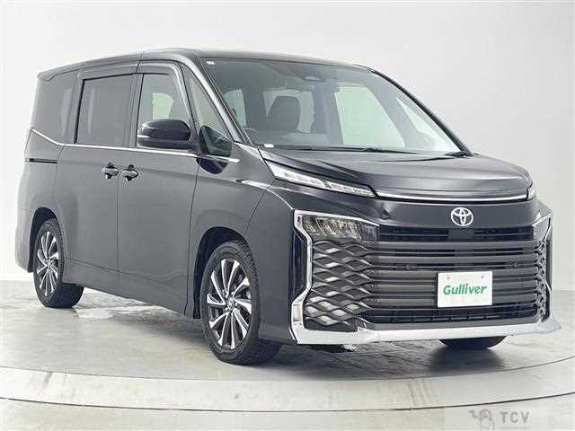 2023 Toyota Voxy