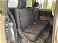 2006 Toyota Isis